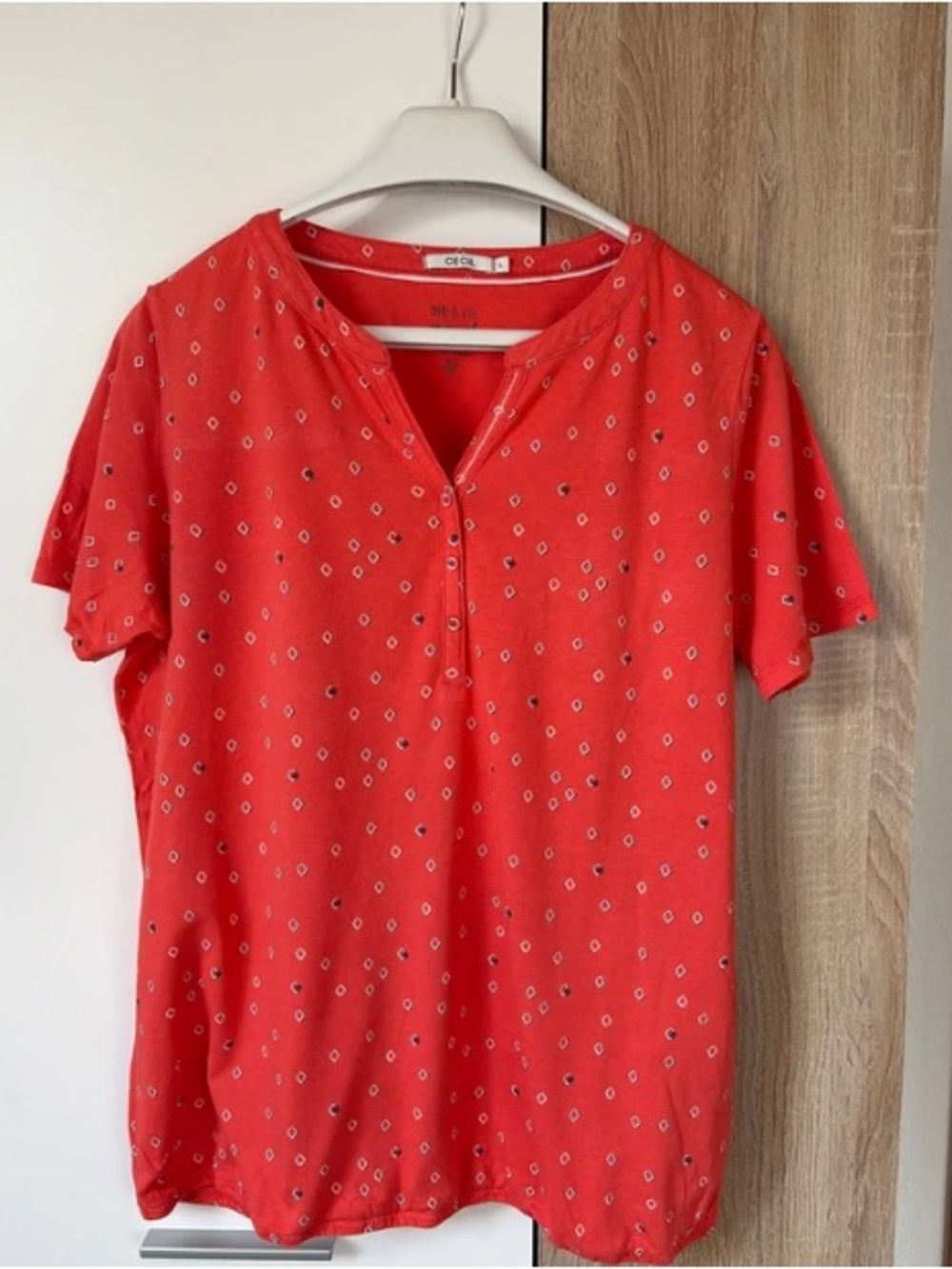 ECI Coral Red Short-Sleeve Henley Top with Micro Print